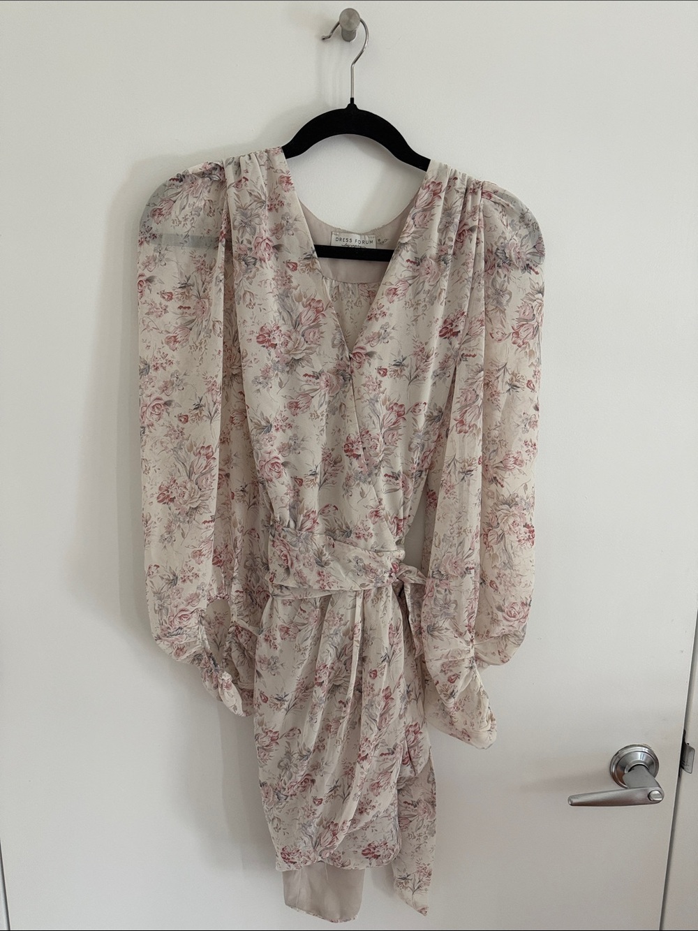 Dress Forum short floral dress Size M
